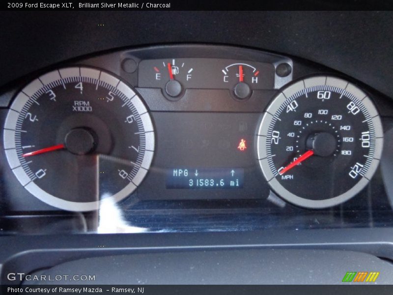 Brilliant Silver Metallic / Charcoal 2009 Ford Escape XLT