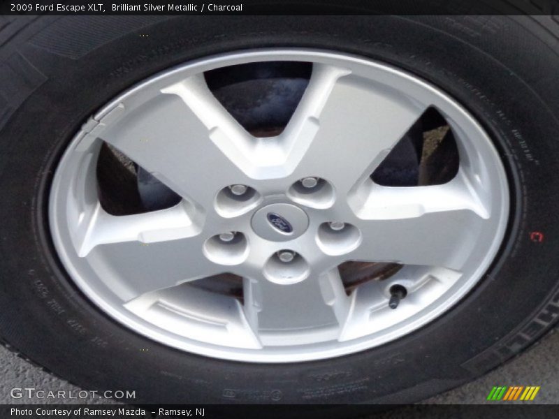 Brilliant Silver Metallic / Charcoal 2009 Ford Escape XLT