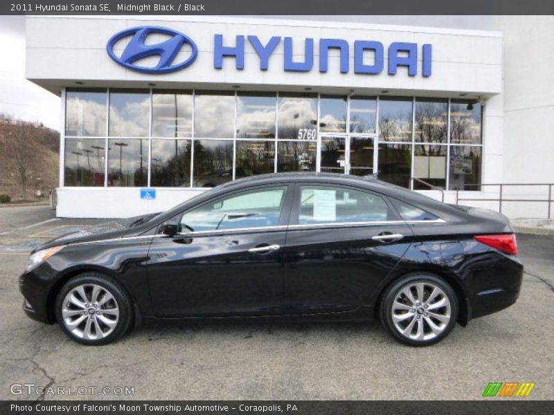 Midnight Black / Black 2011 Hyundai Sonata SE