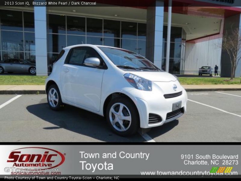 Blizzard White Pearl / Dark Charcoal 2013 Scion iQ