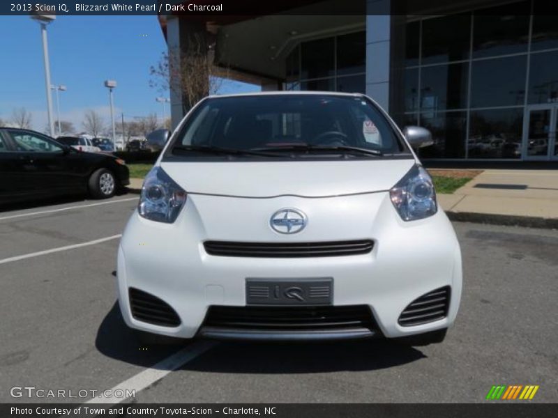 Blizzard White Pearl / Dark Charcoal 2013 Scion iQ