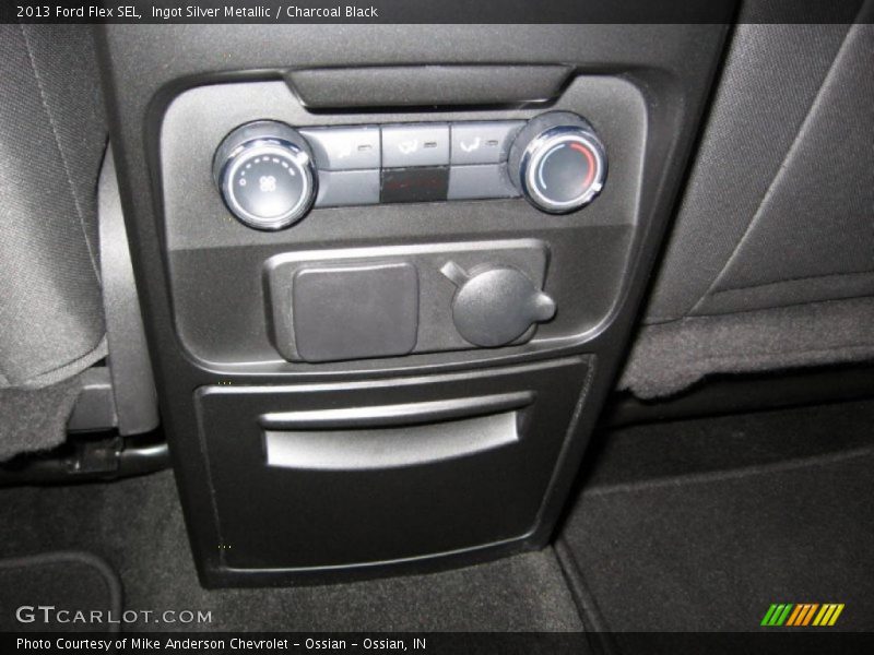 Ingot Silver Metallic / Charcoal Black 2013 Ford Flex SEL