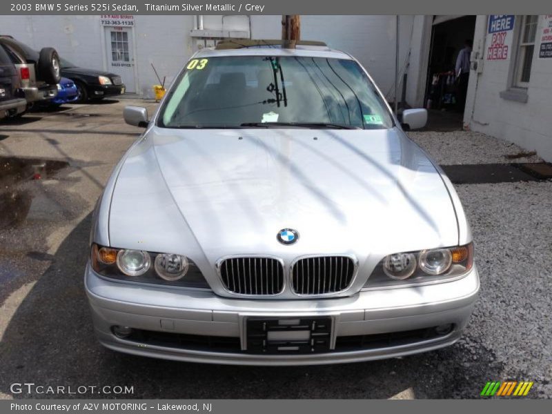 Titanium Silver Metallic / Grey 2003 BMW 5 Series 525i Sedan