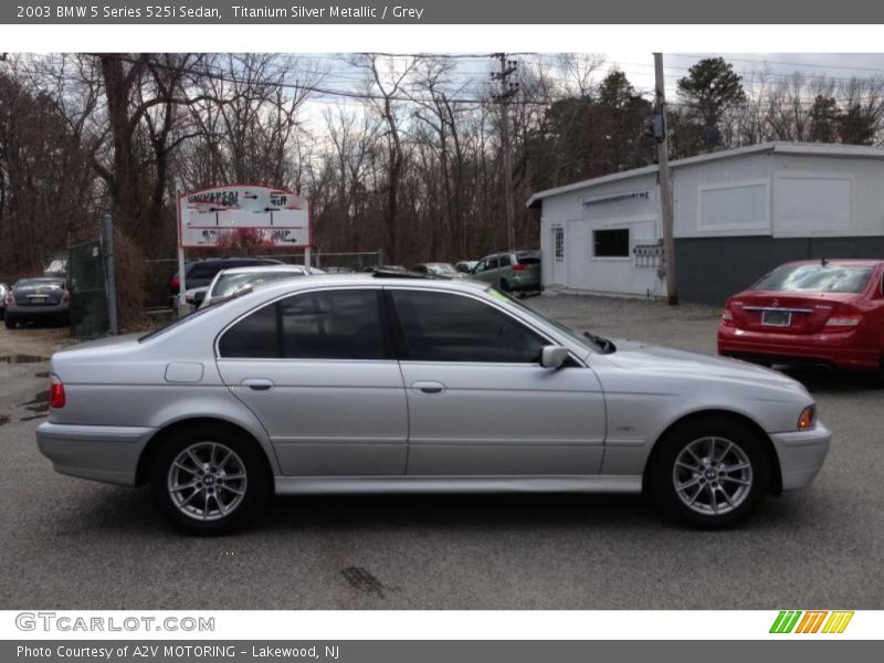 Titanium Silver Metallic / Grey 2003 BMW 5 Series 525i Sedan