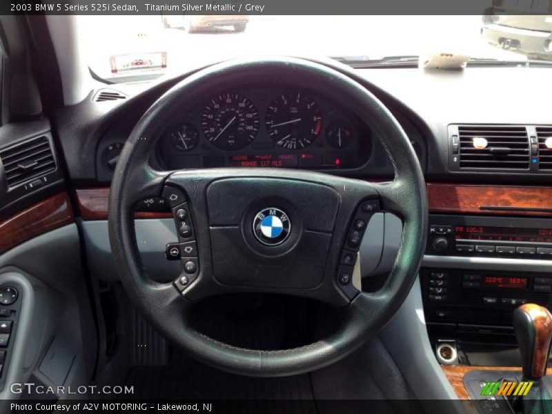 Titanium Silver Metallic / Grey 2003 BMW 5 Series 525i Sedan