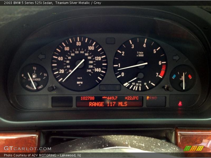  2003 5 Series 525i Sedan 525i Sedan Gauges