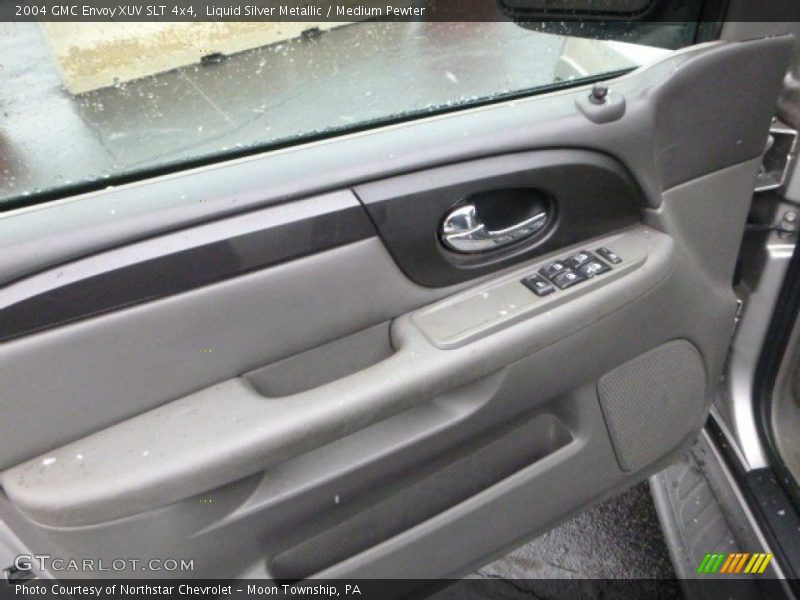 Liquid Silver Metallic / Medium Pewter 2004 GMC Envoy XUV SLT 4x4