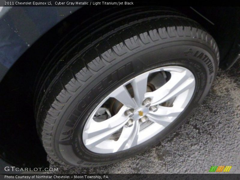 Cyber Gray Metallic / Light Titanium/Jet Black 2011 Chevrolet Equinox LS