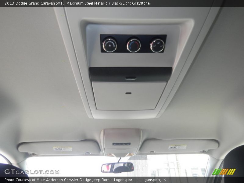Maximum Steel Metallic / Black/Light Graystone 2013 Dodge Grand Caravan SXT