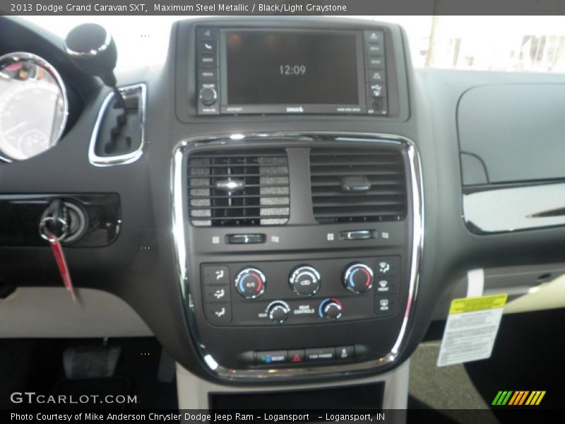 Maximum Steel Metallic / Black/Light Graystone 2013 Dodge Grand Caravan SXT