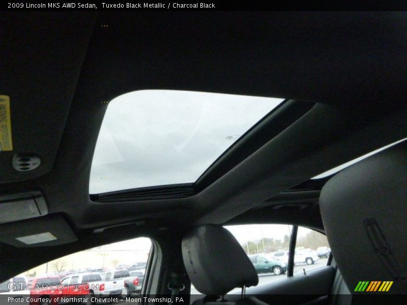 Tuxedo Black Metallic / Charcoal Black 2009 Lincoln MKS AWD Sedan