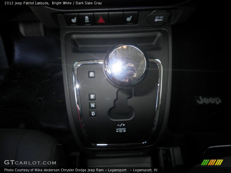 Bright White / Dark Slate Gray 2013 Jeep Patriot Latitude