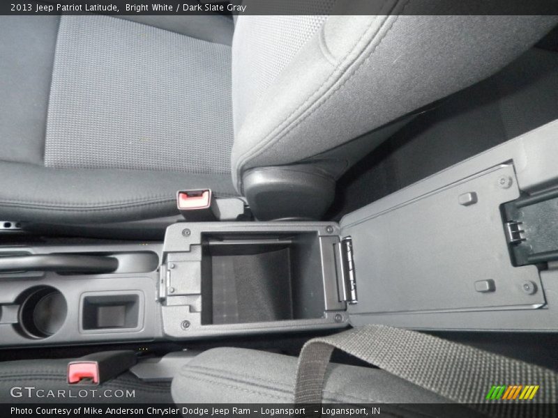 Bright White / Dark Slate Gray 2013 Jeep Patriot Latitude