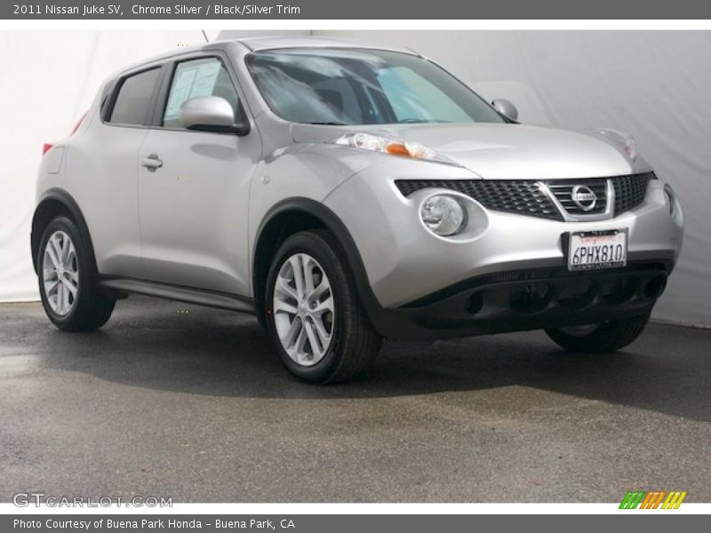 Chrome Silver / Black/Silver Trim 2011 Nissan Juke SV
