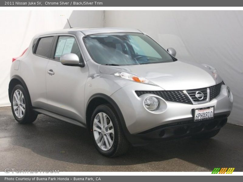 Chrome Silver / Black/Silver Trim 2011 Nissan Juke SV