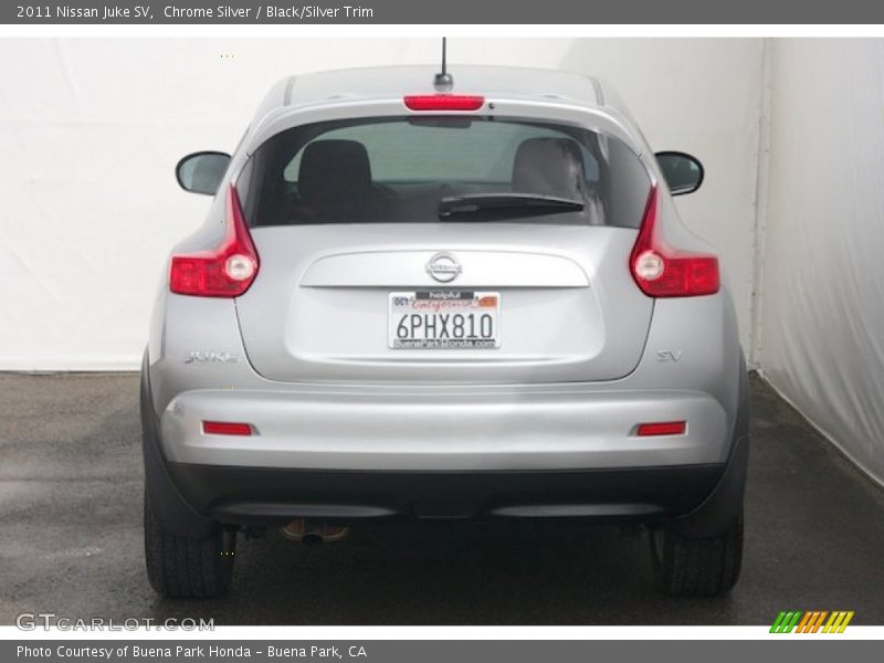 Chrome Silver / Black/Silver Trim 2011 Nissan Juke SV