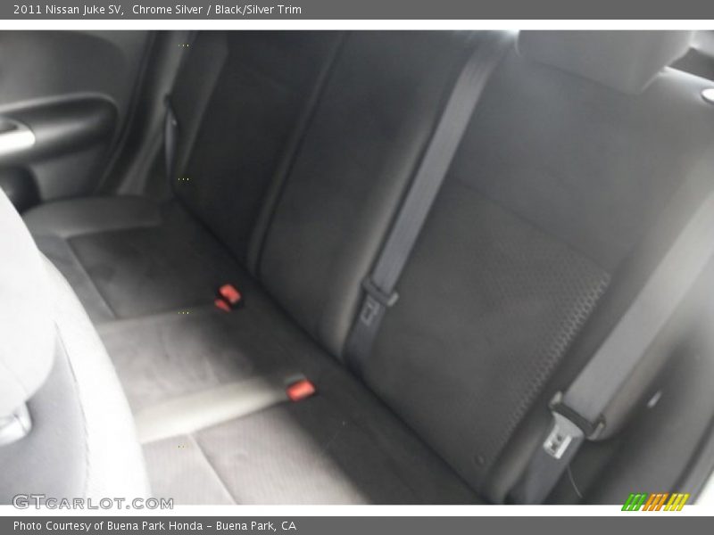 Chrome Silver / Black/Silver Trim 2011 Nissan Juke SV