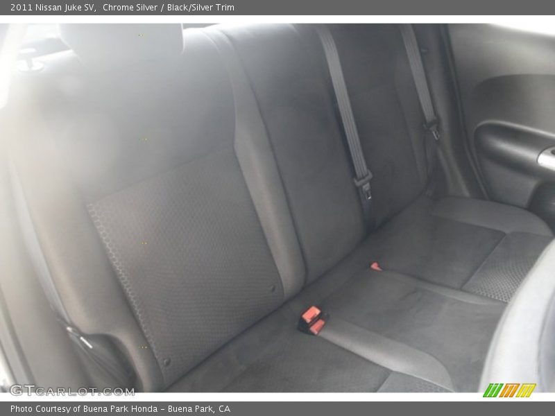 Chrome Silver / Black/Silver Trim 2011 Nissan Juke SV