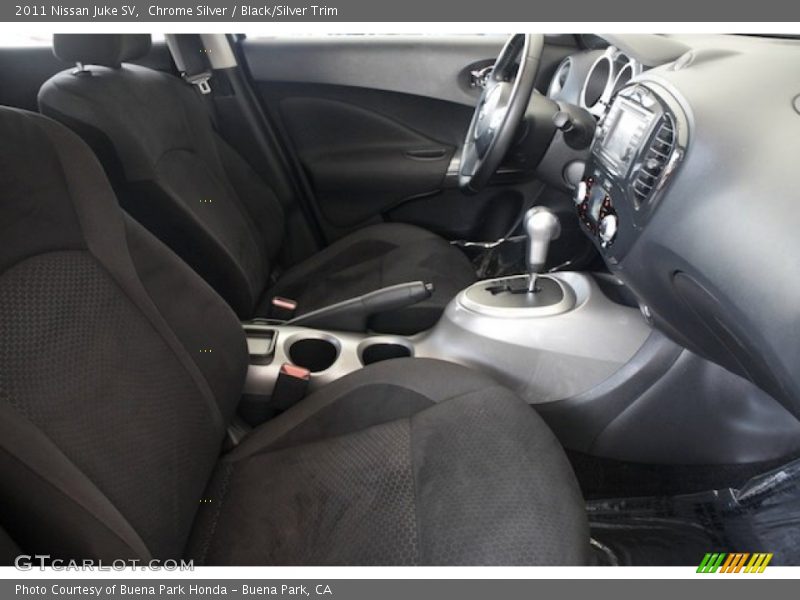 Chrome Silver / Black/Silver Trim 2011 Nissan Juke SV