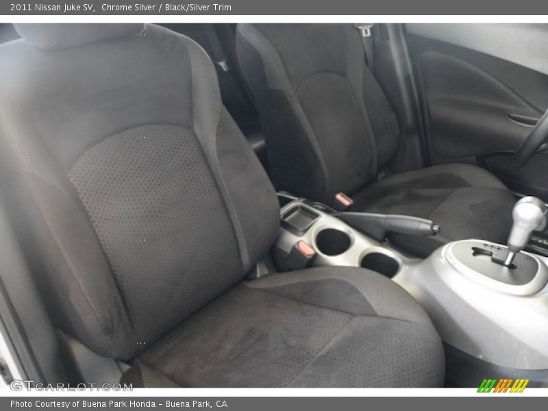 Chrome Silver / Black/Silver Trim 2011 Nissan Juke SV