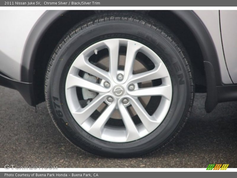 Chrome Silver / Black/Silver Trim 2011 Nissan Juke SV