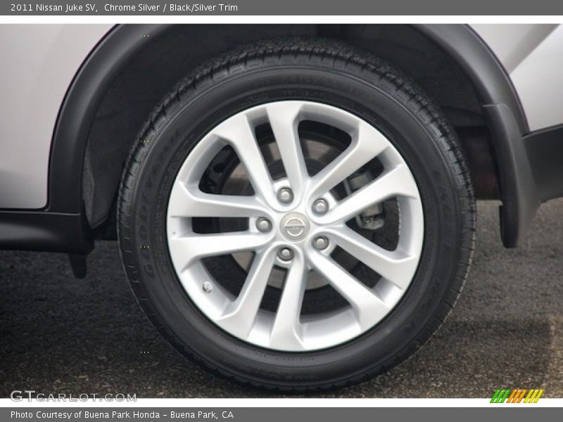 Chrome Silver / Black/Silver Trim 2011 Nissan Juke SV