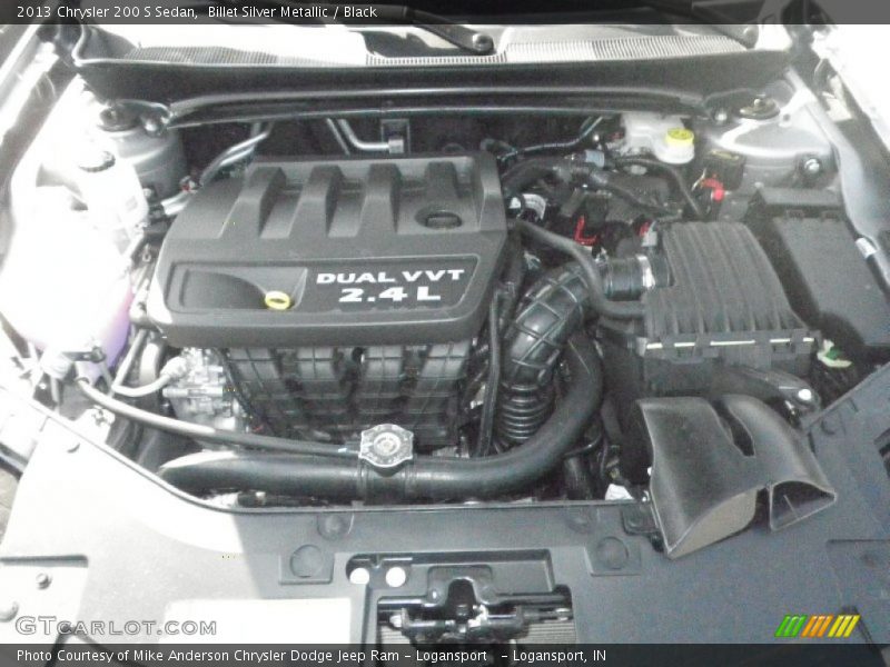 Billet Silver Metallic / Black 2013 Chrysler 200 S Sedan