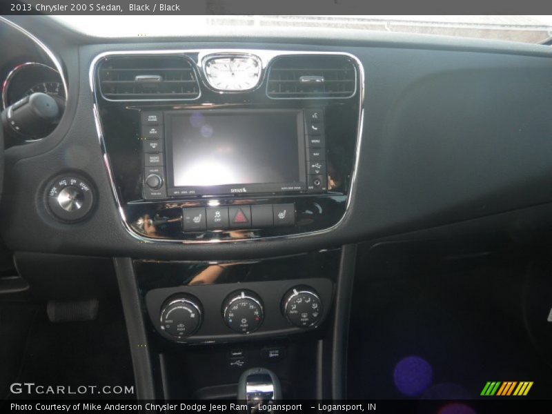 Black / Black 2013 Chrysler 200 S Sedan
