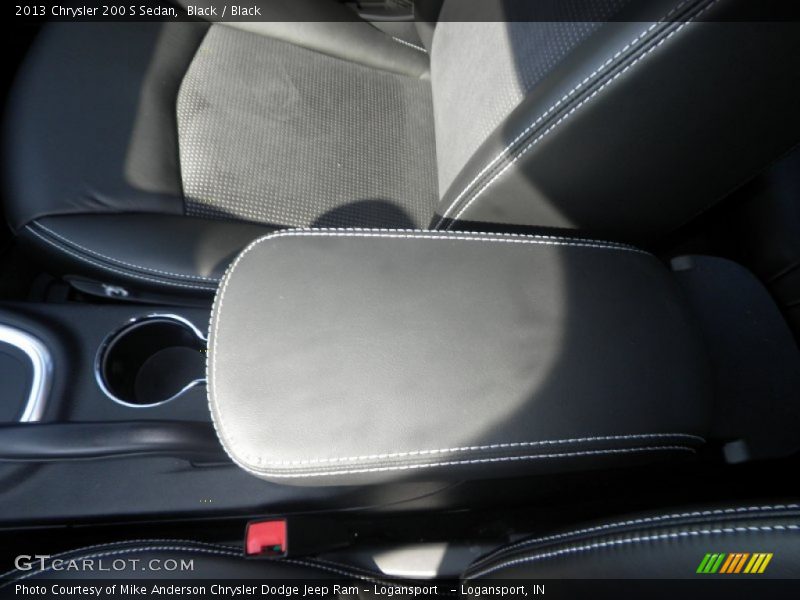Black / Black 2013 Chrysler 200 S Sedan