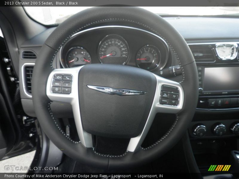 Black / Black 2013 Chrysler 200 S Sedan