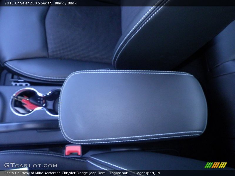 Black / Black 2013 Chrysler 200 S Sedan