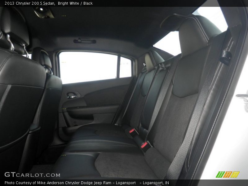 Bright White / Black 2013 Chrysler 200 S Sedan