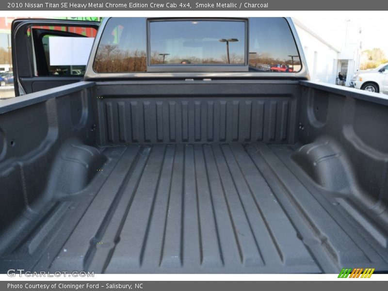  2010 Titan SE Heavy Metal Chrome Edition Crew Cab 4x4 Trunk