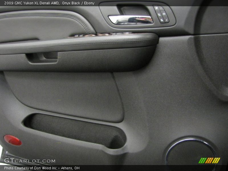 Onyx Black / Ebony 2009 GMC Yukon XL Denali AWD