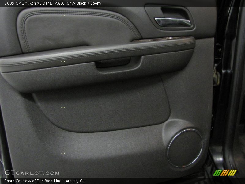 Onyx Black / Ebony 2009 GMC Yukon XL Denali AWD