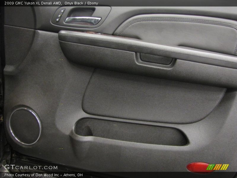Onyx Black / Ebony 2009 GMC Yukon XL Denali AWD