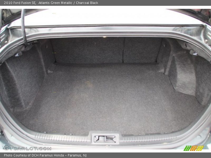 Atlantis Green Metallic / Charcoal Black 2010 Ford Fusion SE