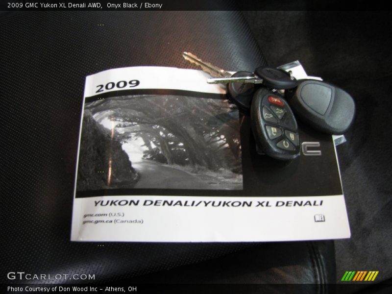 Onyx Black / Ebony 2009 GMC Yukon XL Denali AWD