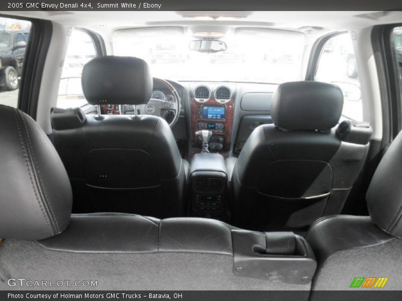 Summit White / Ebony 2005 GMC Envoy Denali 4x4