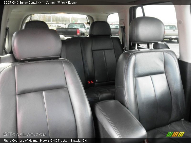 Summit White / Ebony 2005 GMC Envoy Denali 4x4