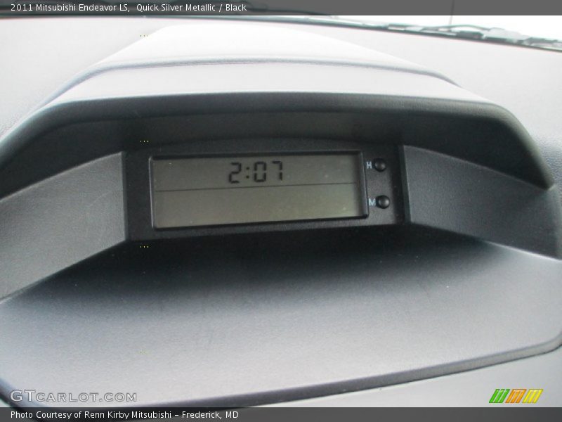 Quick Silver Metallic / Black 2011 Mitsubishi Endeavor LS