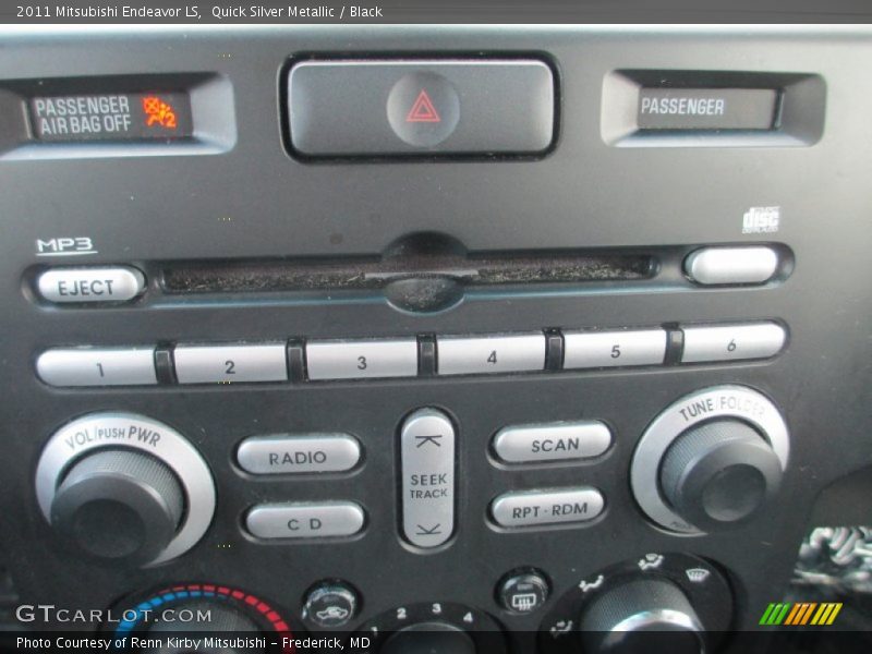 Quick Silver Metallic / Black 2011 Mitsubishi Endeavor LS