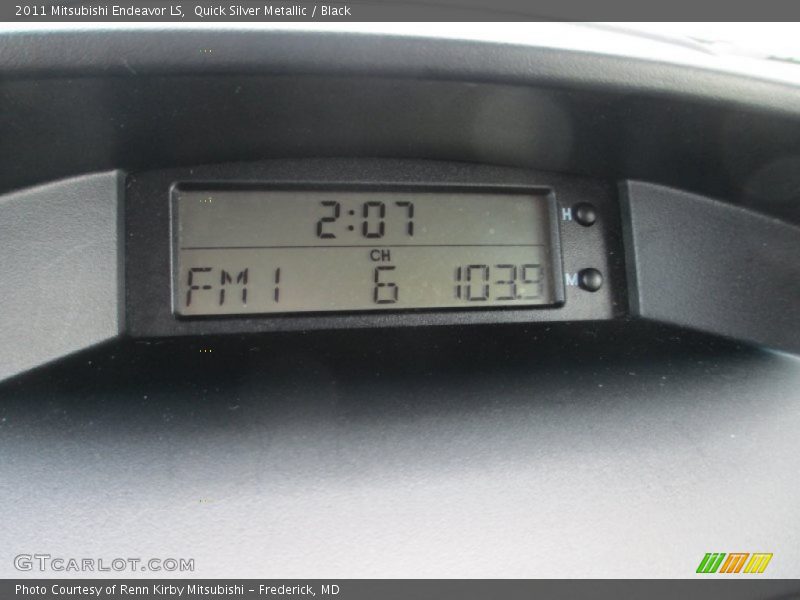 Quick Silver Metallic / Black 2011 Mitsubishi Endeavor LS
