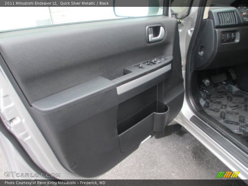 Quick Silver Metallic / Black 2011 Mitsubishi Endeavor LS