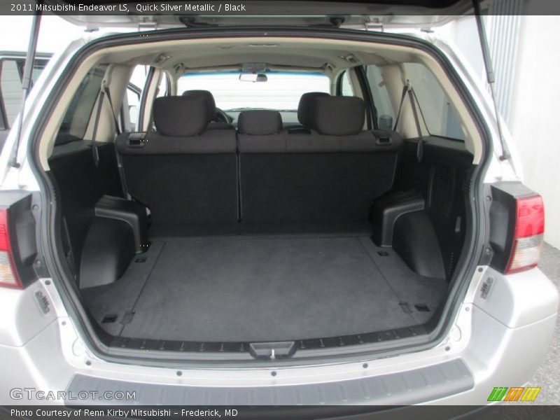 Quick Silver Metallic / Black 2011 Mitsubishi Endeavor LS