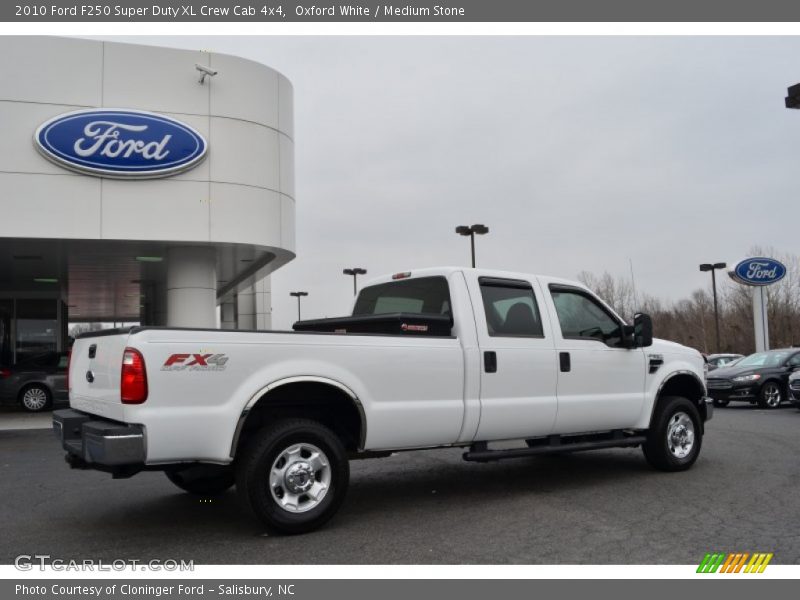 Oxford White / Medium Stone 2010 Ford F250 Super Duty XL Crew Cab 4x4