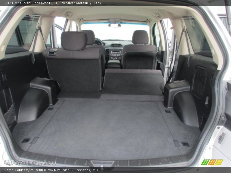 Quick Silver Metallic / Black 2011 Mitsubishi Endeavor LS