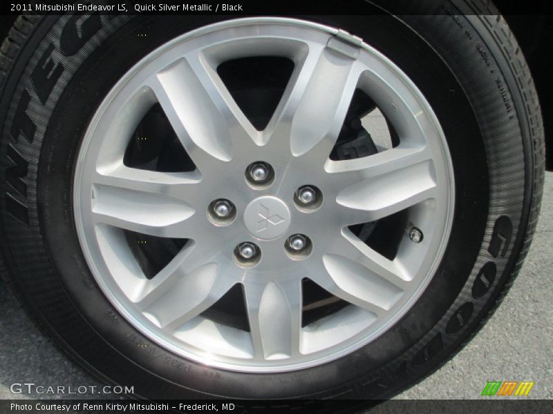 Quick Silver Metallic / Black 2011 Mitsubishi Endeavor LS