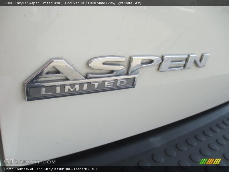 Cool Vanilla / Dark Slate Gray/Light Slate Gray 2008 Chrysler Aspen Limited 4WD