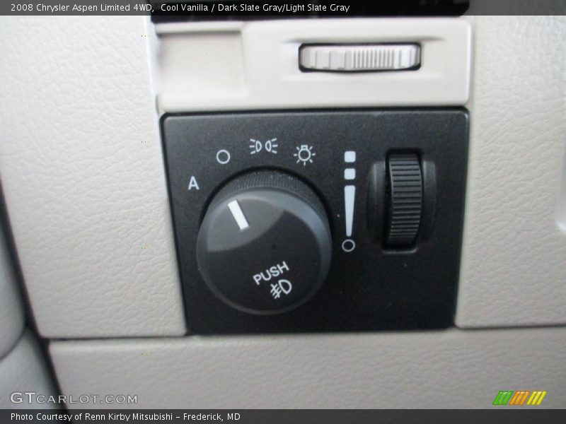 Cool Vanilla / Dark Slate Gray/Light Slate Gray 2008 Chrysler Aspen Limited 4WD